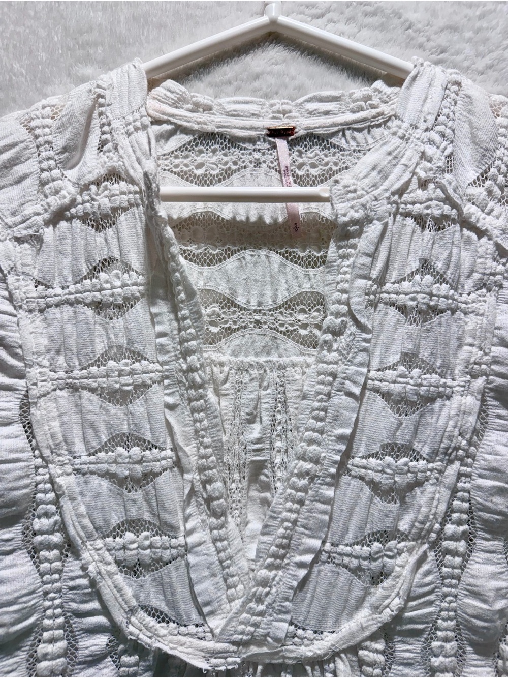 Free People romantic boho lace deep v cottagecore blouse  ivory ruffle sleeve S - Picture 6 of 9